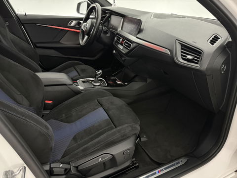 BMW 1-serie 118i Executive Edition M-Sport | Pano | Virtual | H/K | Sfeerverl. | Alcantara | Carplay | Cruise | Parkeersens.