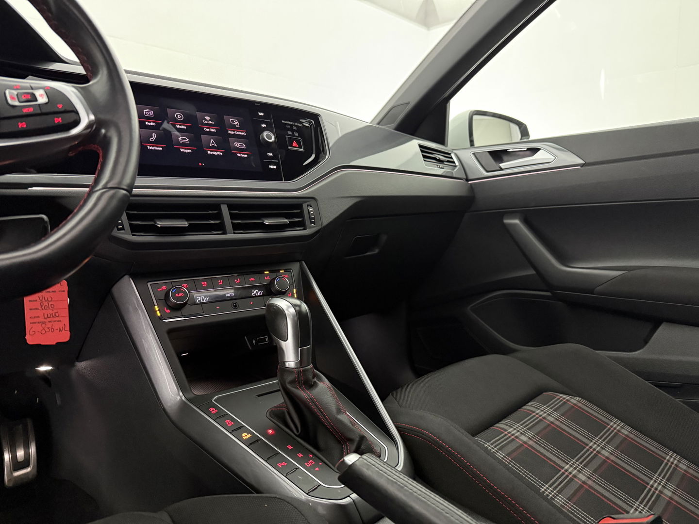 Volkswagen Polo 2.0 TSI GTI | 200PK | Pano | Virtual | Clima | Adap. Cruise | Navi | Stoelverw. | Parkeersens.