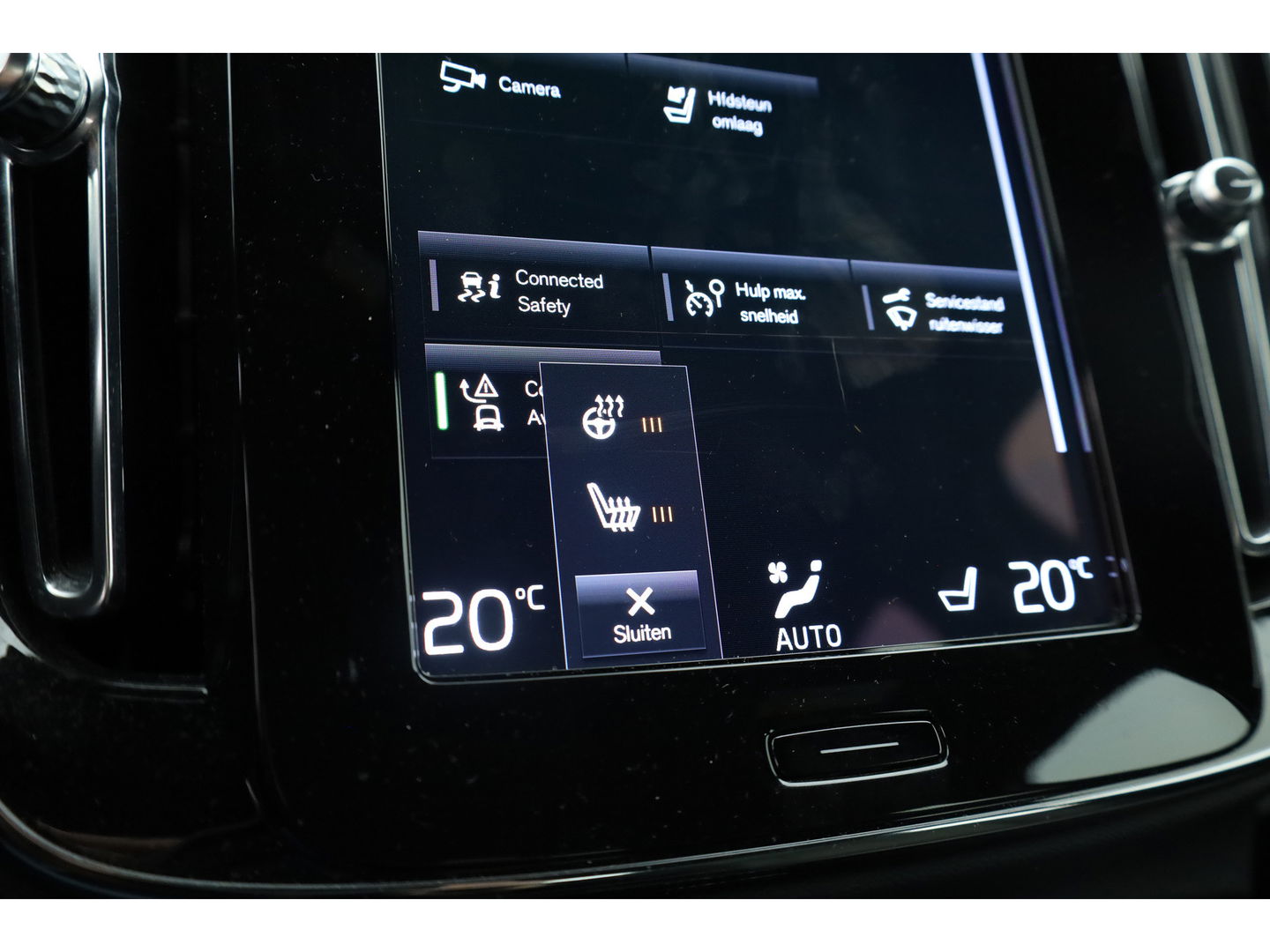 Volvo XC40 1.5 T4 Plug-in hybrid Plus Bright | Facelift | Elek. stoelen | Stoel & stuurverw. | CarPlay | H&K |