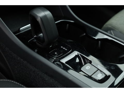 Volvo XC40 1.5 T4 Plug-in hybrid Plus Bright | Facelift | Elek. stoelen | Stoel & stuurverw. | CarPlay | H&K |