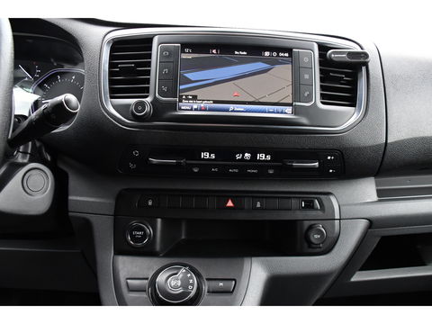 Toyota ProAce Worker 2.0 L3 DC PB Edition Camera, Cruise, Carplay, Clima, 177pk, Automaat, 2 x Schuifdeur, Keyless, NAVI, Uniek!