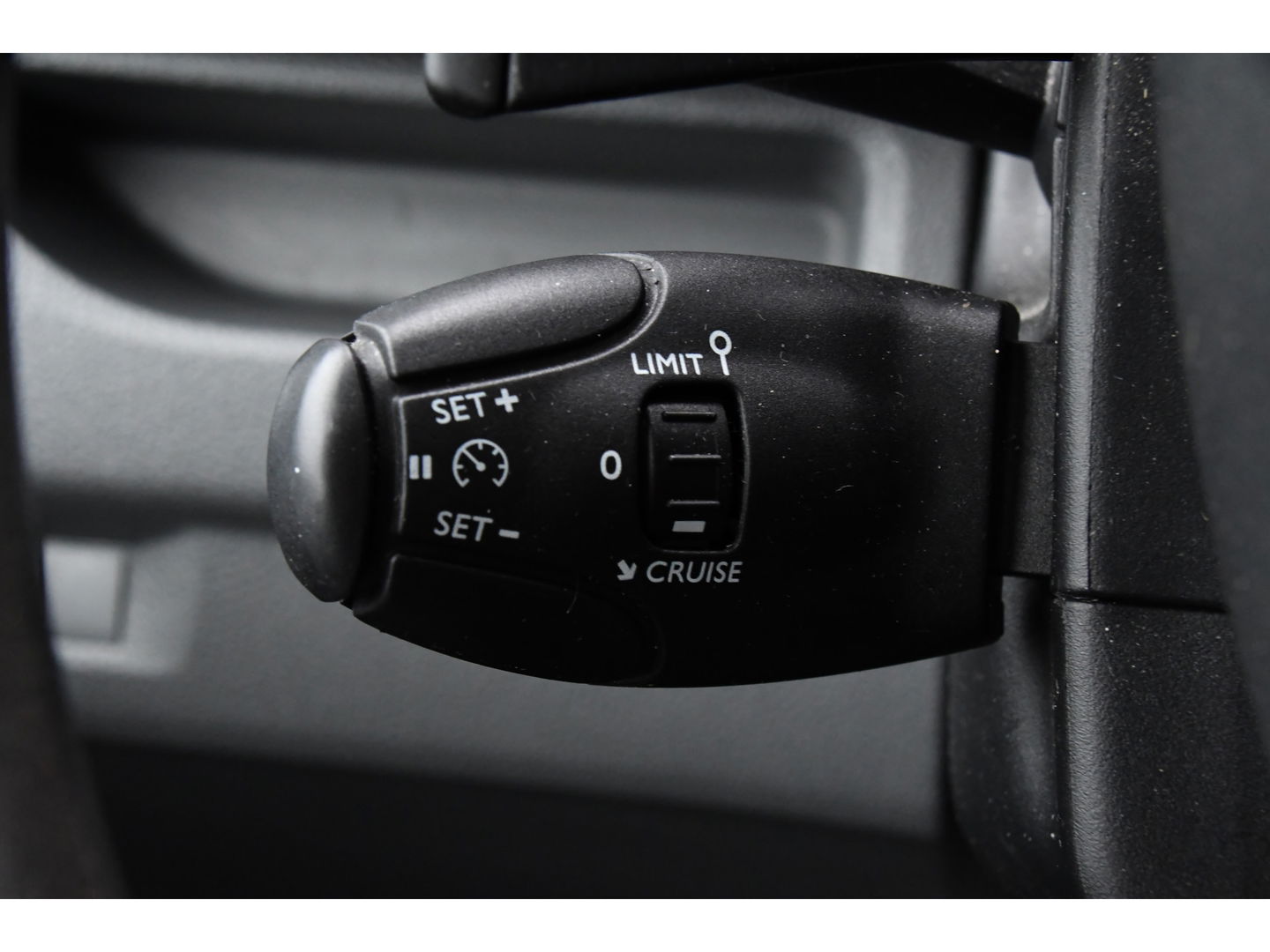 Toyota ProAce Worker 2.0 L3 DC PB Edition Camera, Cruise, Carplay, Clima, 177pk, Automaat, 2 x Schuifdeur, Keyless, NAVI, Uniek!