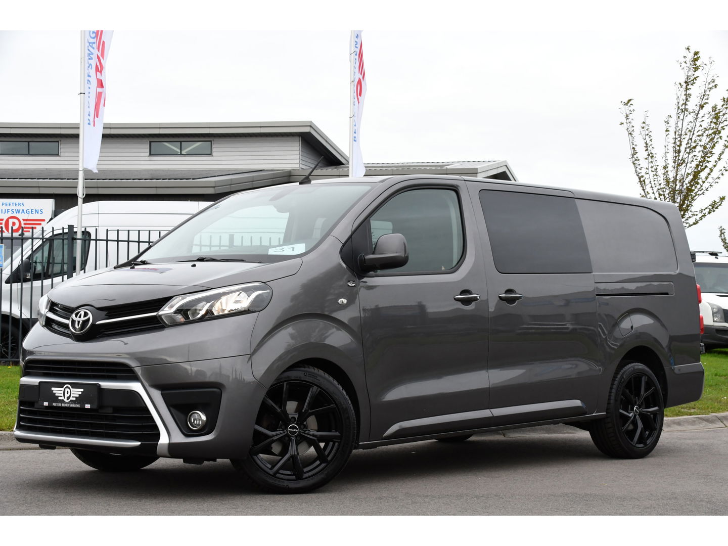 Toyota ProAce Worker 2.0 L3 DC PB Edition Camera, Cruise, Carplay, Clima, 177pk, Automaat, 2 x Schuifdeur, Keyless, NAVI, Uniek!