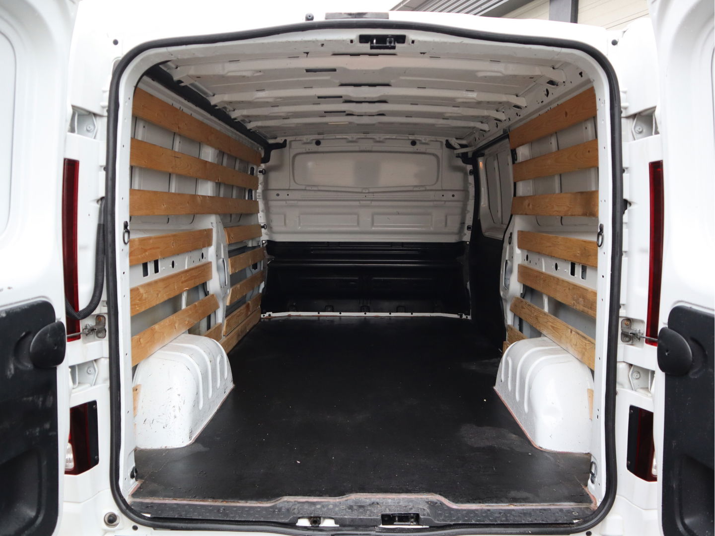 Opel Vivaro 1.6 CDTI Euro 6 - L2 Lang - Navi - Cruise - PDC - Leer