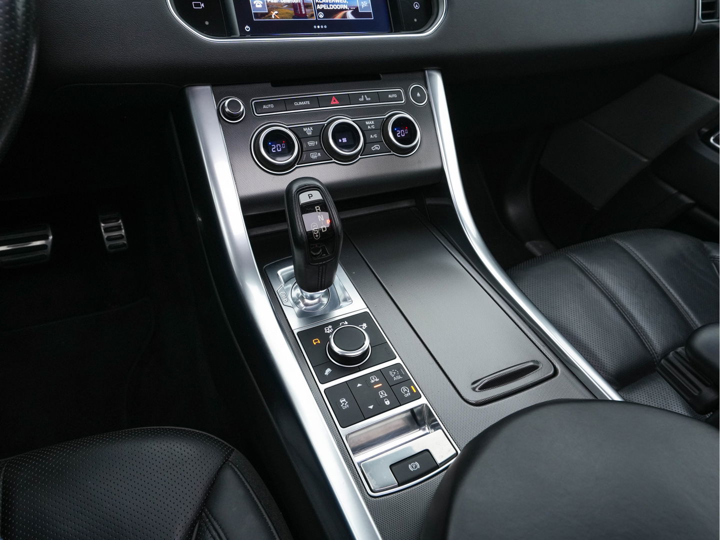 Land Rover Range Rover Sport 3.0 SDV6 HSE Dynamic Aut. *PANO | LEATHER | BI-XENON | NAVI-FULLMAP | CAMERA | KEYLESS | AIR-SUSPENSION | ECC | PDC | CRUISE | PRIVACY-GLASS | SHIFT-PADDLES | BREMBO-BRAKES | COMFORT-SEATS | 21''ALU*