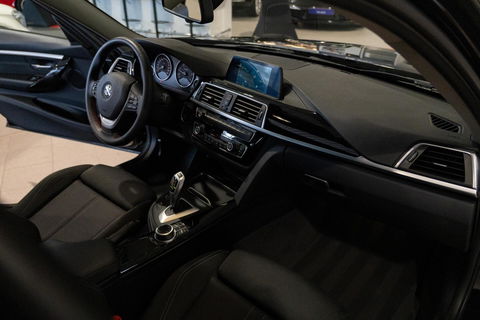 BMW 3 Serie Touring 320d M Sport Edition|1ste Eig|Panoramadak|Trekhaak|LED|EURO 6|Automaat|Sportstoel|Dealer Onderhouden