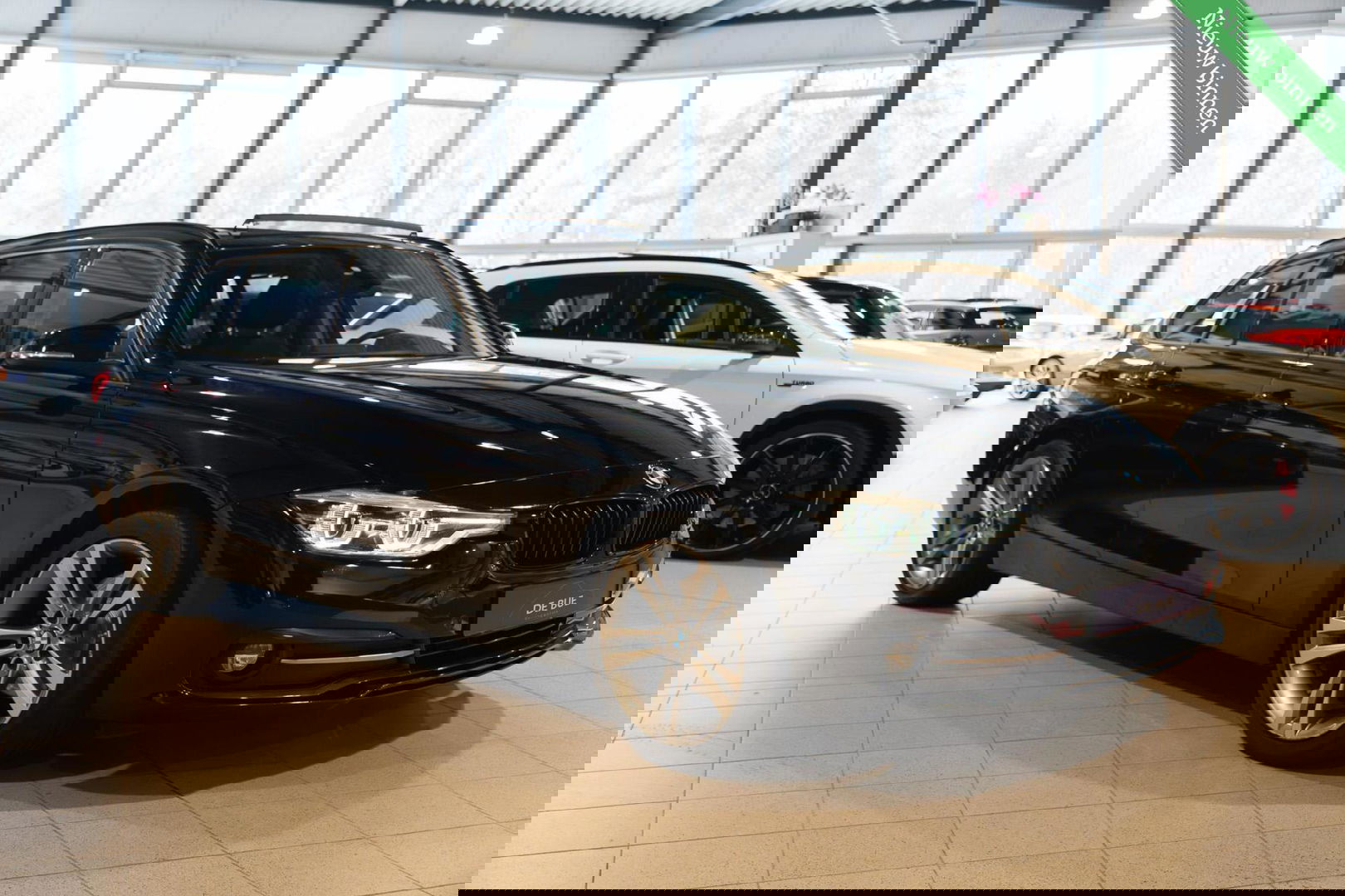 BMW 3 Serie Touring 320d M Sport Edition|1ste Eig|Panoramadak|Trekhaak|LED|EURO 6|Automaat|Sportstoel|Dealer Onderhouden