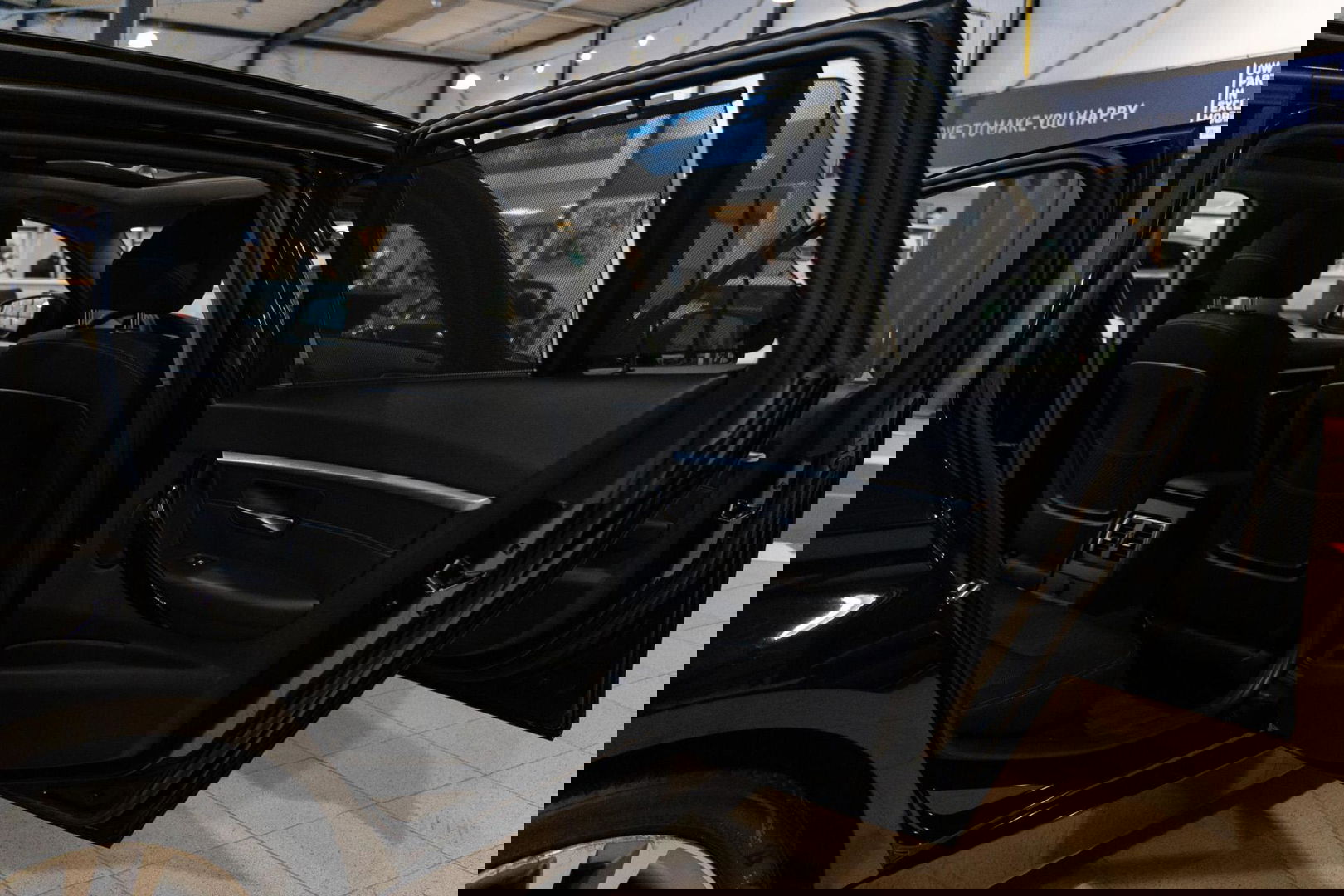 BMW 3 Serie Touring 320d M Sport Edition|1ste Eig|Panoramadak|Trekhaak|LED|EURO 6|Automaat|Sportstoel|Dealer Onderhouden