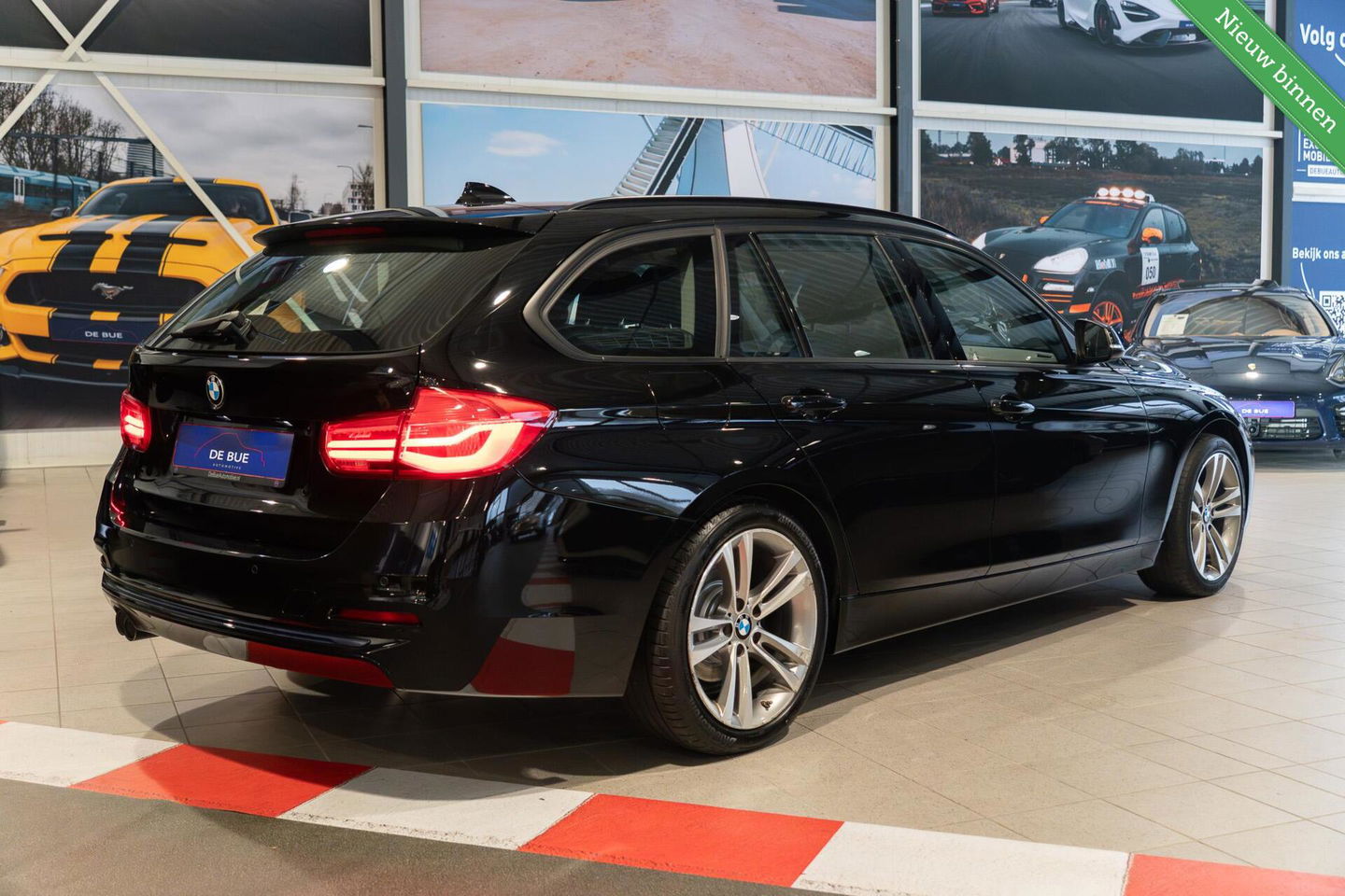 BMW 3 Serie Touring 320d M Sport Edition|1ste Eig|Panoramadak|Trekhaak|LED|EURO 6|Automaat|Sportstoel|Dealer Onderhouden