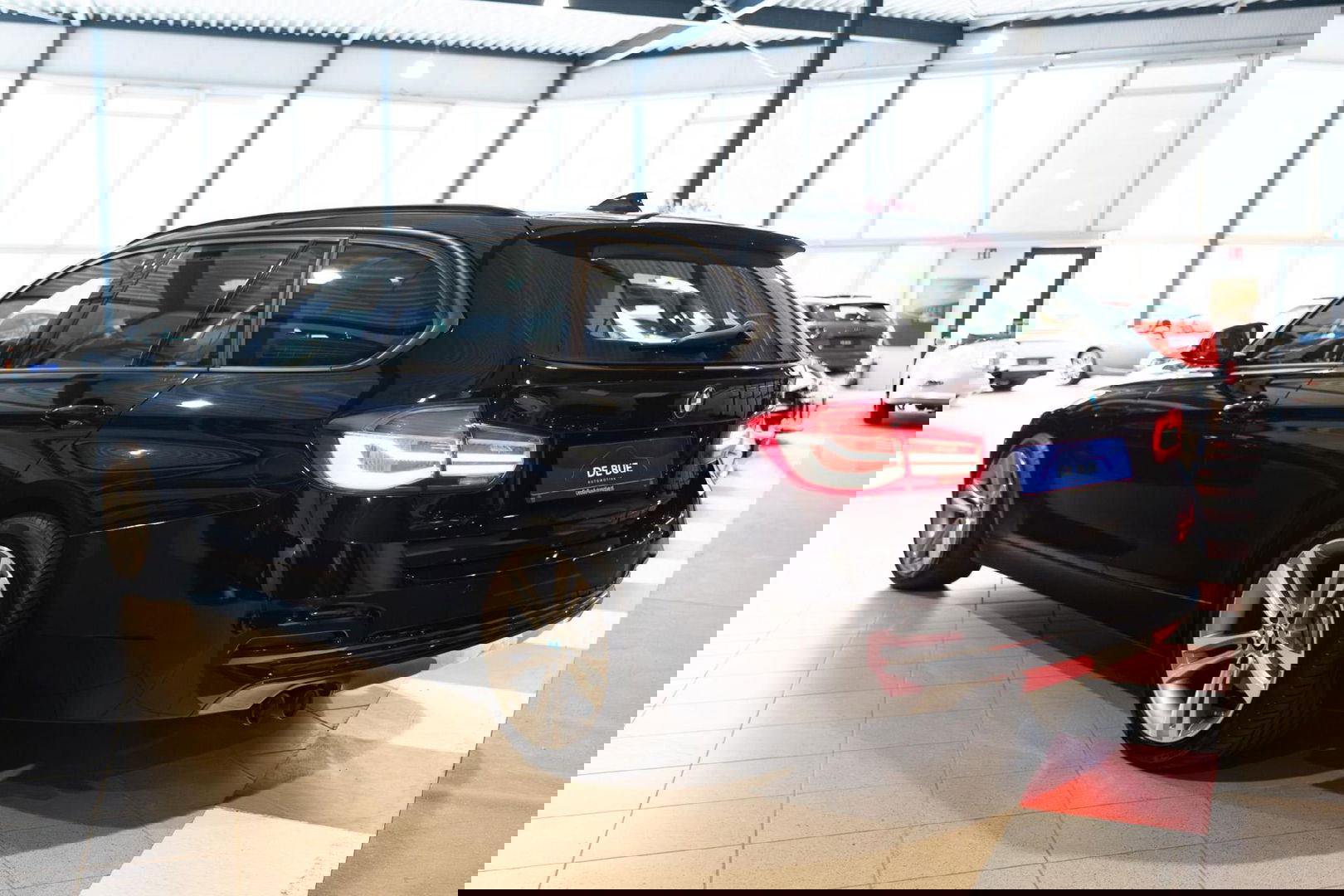 BMW 3 Serie Touring 320d M Sport Edition|1ste Eig|Panoramadak|Trekhaak|LED|EURO 6|Automaat|Sportstoel|Dealer Onderhouden