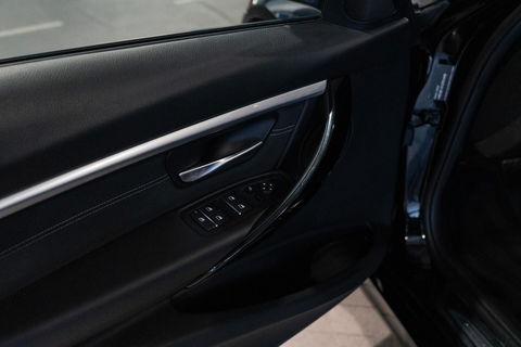 BMW 3 Serie Touring 320d M Sport Edition|1ste Eig|Panoramadak|Trekhaak|LED|EURO 6|Automaat|Sportstoel|Dealer Onderhouden