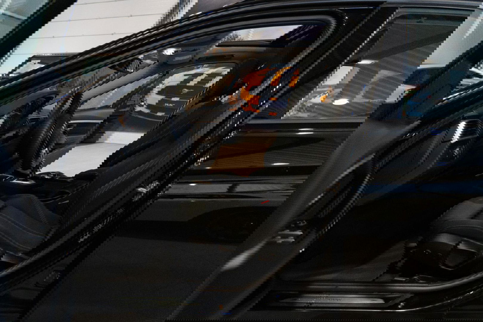 BMW 3 Serie Touring 320d M Sport Edition|1ste Eig|Panoramadak|Trekhaak|LED|EURO 6|Automaat|Sportstoel|Dealer Onderhouden