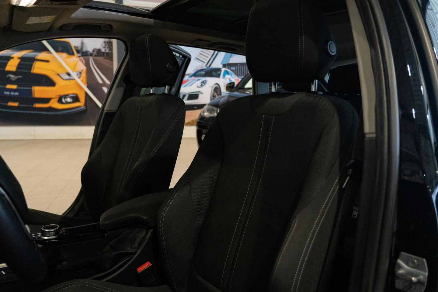 BMW 3 Serie Touring 320d M Sport Edition|1ste Eig|Panoramadak|Trekhaak|LED|EURO 6|Automaat|Sportstoel|Dealer Onderhouden