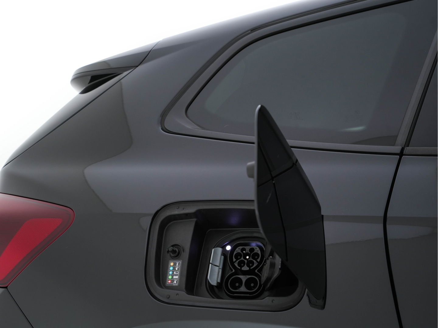 BMW iX1 xDrive30 Launch Edition 67 kWh [ 3-Fase-11kW ] {SOH-100%} (INCL-BTW) Aut. *FULL-LED | DIGI-COCKPIT | DAB+ | NAVI-FULLMAP | PRIVACYGLASS | COMFORTSEATS | ECC | PDC | CRUISE | 18''ALU*