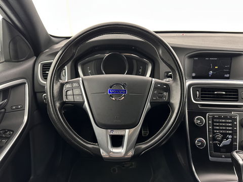 Volvo V60 2.0 D4 R-Design Business Aut *LEATHER-MICROFIBRE | XENON | NAVI-FULLMAP | ECC | PDC | CRUISE | 16''ALU*