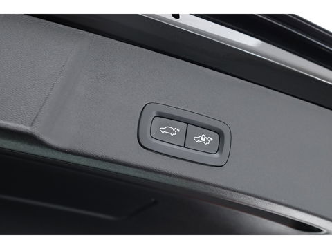 Volvo XC40 1.5 T4 Plug-in hybrid Plus Bright | Facelift | Elek. stoelen |  H&K Audio | Camera | Stoel + stuurverwarming | All season