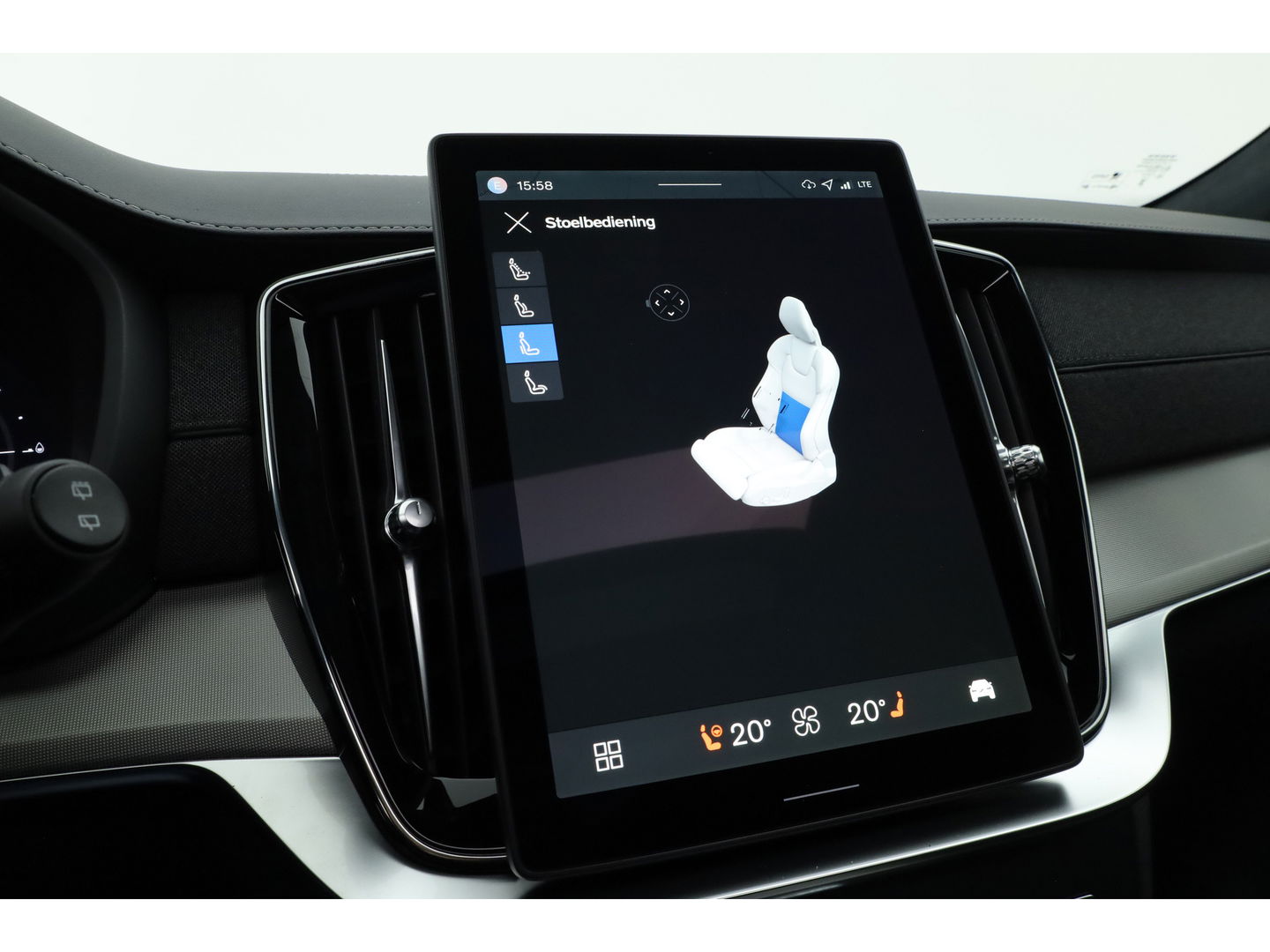 Volvo XC90 2.0 T8 Plug-in hybrid AWD Ultra Black Edition | luchtvering | Bowers & Wilkins | Massage | Blis | ACC | Pano| 360 Camera |