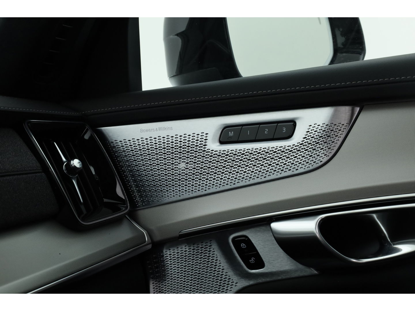 Volvo XC90 2.0 T8 Plug-in hybrid AWD Ultra Black Edition | luchtvering | Bowers & Wilkins | Massage | Blis | ACC | Pano| 360 Camera |