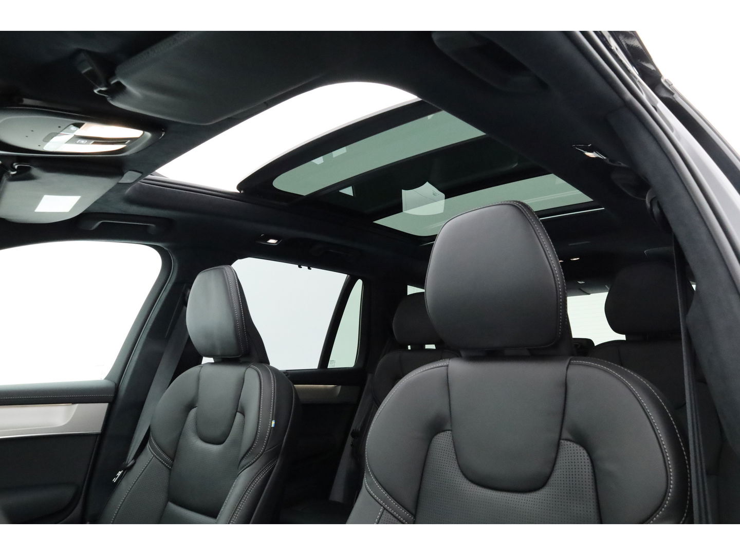 Volvo XC90 2.0 T8 Plug-in hybrid AWD Ultra Black Edition | luchtvering | Bowers & Wilkins | Massage | Blis | ACC | Pano| 360 Camera |