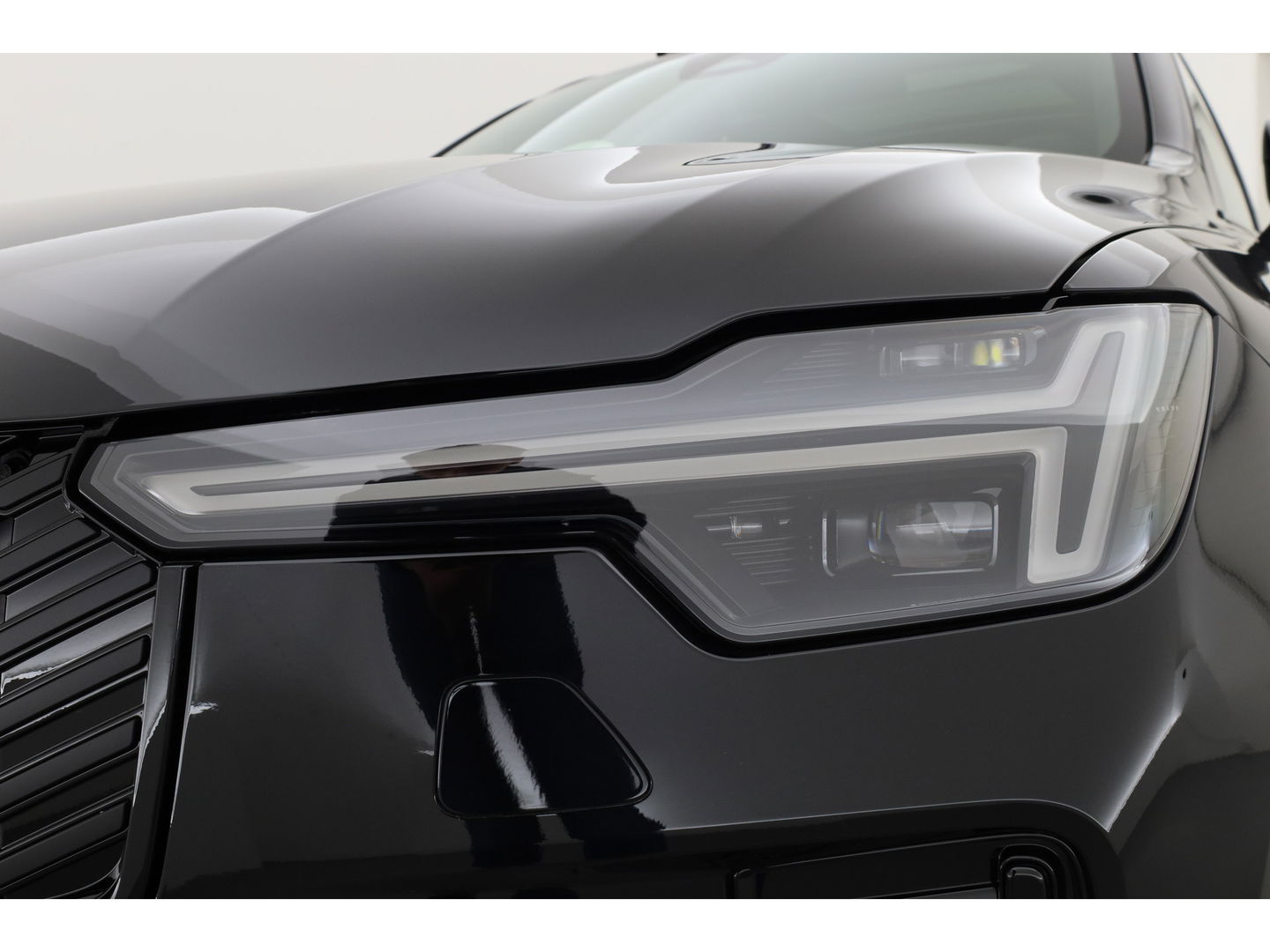 Volvo XC90 2.0 T8 Plug-in hybrid AWD Ultra Black Edition | luchtvering | Bowers & Wilkins | Massage | Blis | ACC | Pano| 360 Camera |