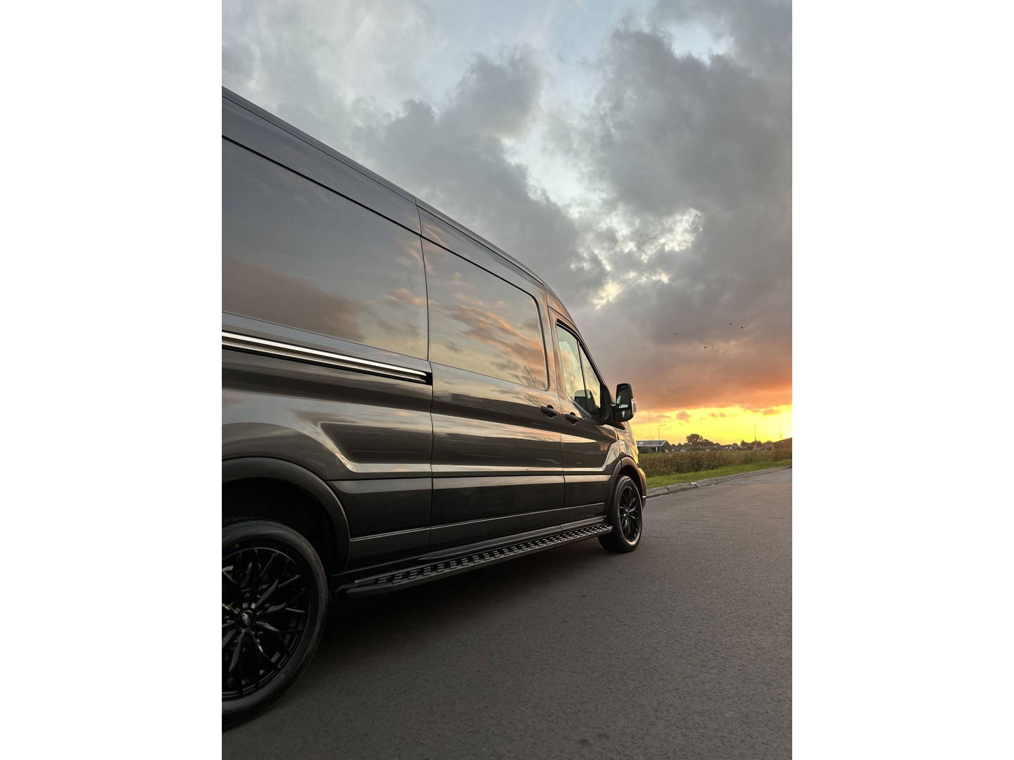 Mercedes-Benz Sprinter 319 V6 3.0 CDI L2H1 PB Edition Camera, Cruise, 10,5'' Mbux, Carplay, LED, 3500kg Trekhaak, Sensoren, Multimedia, Uniek!