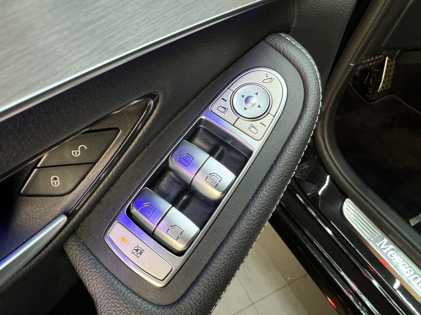 Mercedes-Benz C-Klasse 180 Business AMG Pano|Sfeer|Leer|NAP