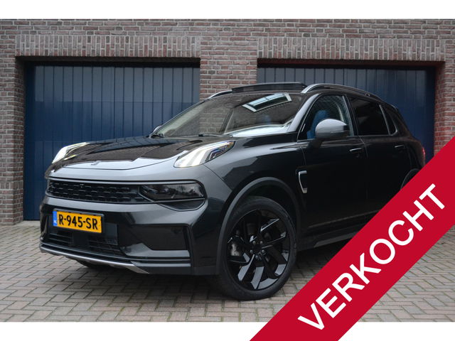 Lynk & Co 01 - 1.5 Plug-In Hybrid | Black Optic / Black Style | NL-Auto | 360 Camera | Panoramadak
