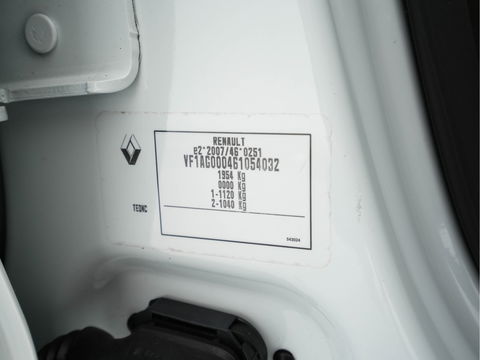 Renault ZOE R110 Bose 41 kWh (inclusive-Battery) (3-Fase-22kW){SOH-85%} Aut.*LEATHER | BOSE-AUDIO | KEYLESS | CRUISE |  NAVI-FULLMAP | CAMERA | DIGI-COCKPIT | HEATED-COMFORTSEATS | ECC | PDC | FULL-LED | PRIVACYGLASS | 17"ALU*