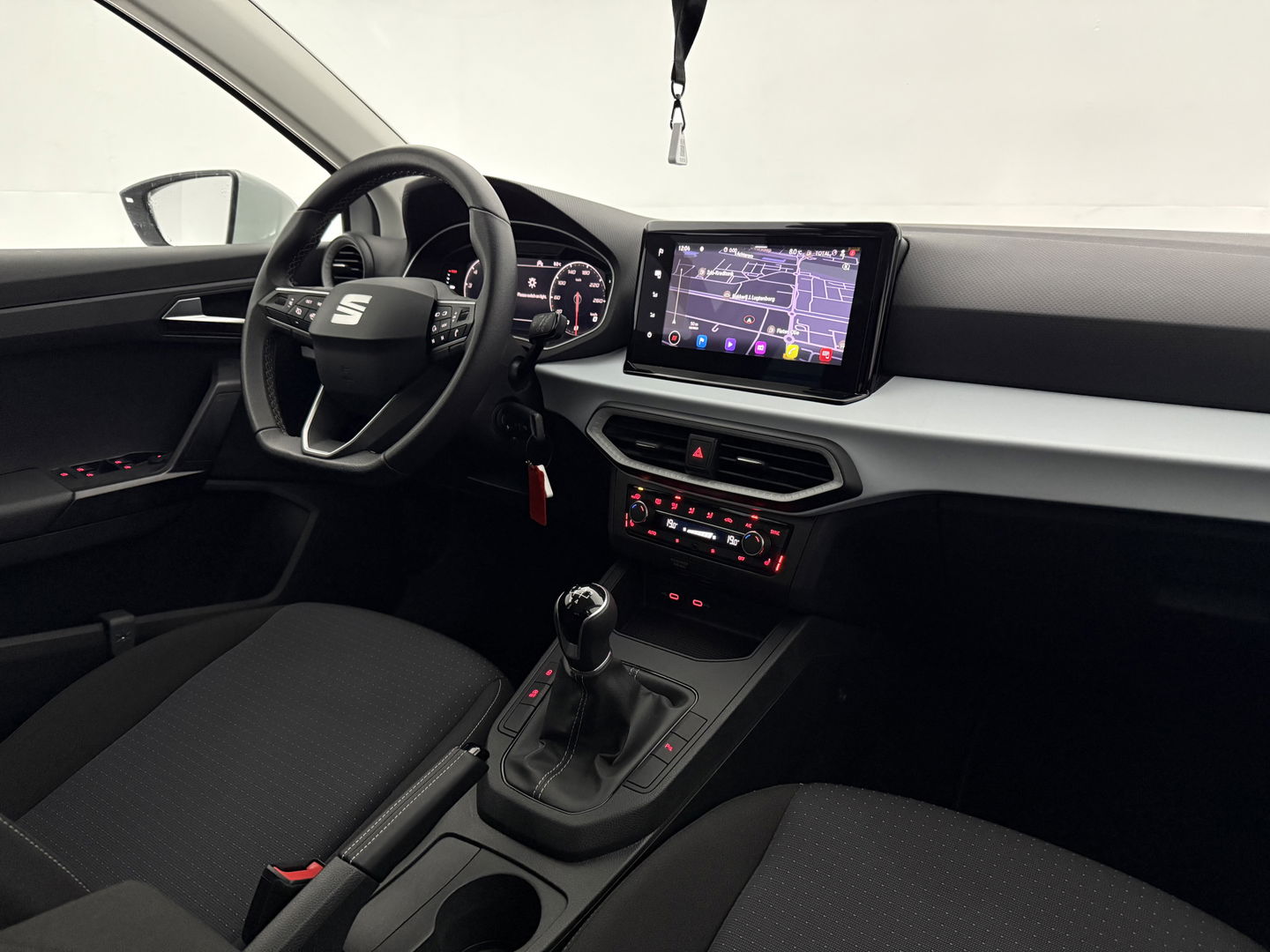SEAT Ibiza EcoTSI Style Business Intense | Virtual | Carplay | Cruise | Stoelverw. | Navi | Parkeersens. | NAP