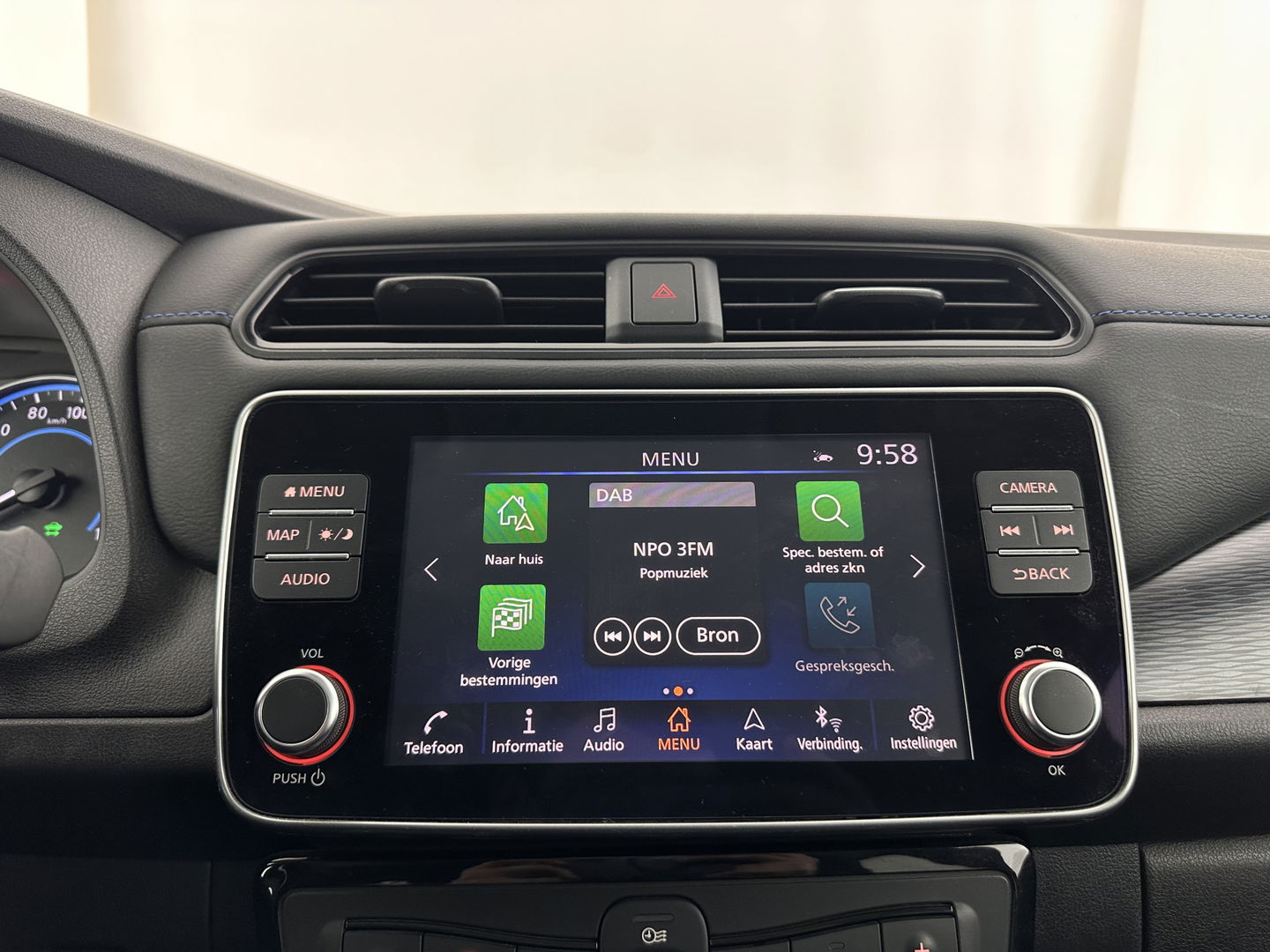 Nissan Leaf N-Connecta 40 kWh {SOH-93%} Aut. *HEATPUMP | ADAPTIVE-CRUISE | NAVI-FULLMAP | TOPVIEW | KEYLESS | BLINDSPOT |  DIGI-COCKPIT | HEATED-COMFORTSEATS | DAB | PRIVACYGLASS | ECC | FULL-LED | PDC | CARPLAY | 17"ALU*