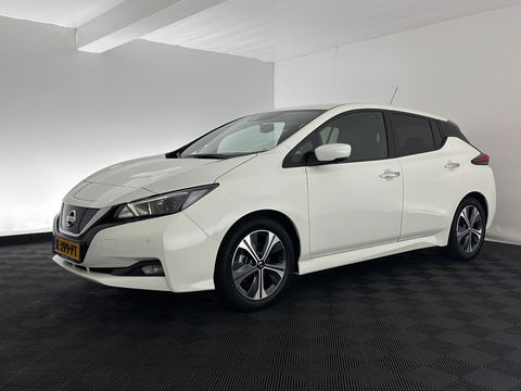Nissan Leaf N-Connecta 40 kWh {SOH-93%} Aut. *HEATPUMP | ADAPTIVE-CRUISE | NAVI-FULLMAP | TOPVIEW | KEYLESS | BLINDSPOT |  DIGI-COCKPIT | HEATED-COMFORTSEATS | DAB | PRIVACYGLASS | ECC | FULL-LED | PDC | CARPLAY | 17"ALU*