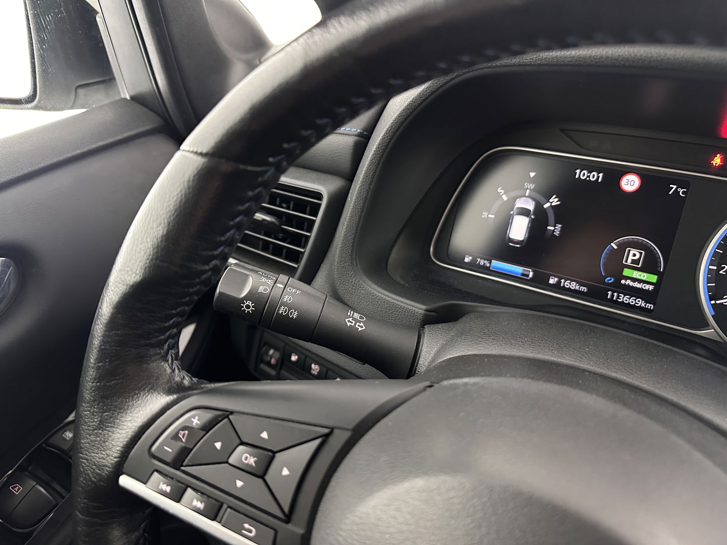 Nissan Leaf N-Connecta 40 kWh {SOH-93%} Aut. *HEATPUMP | ADAPTIVE-CRUISE | NAVI-FULLMAP | TOPVIEW | KEYLESS | BLINDSPOT |  DIGI-COCKPIT | HEATED-COMFORTSEATS | DAB | PRIVACYGLASS | ECC | FULL-LED | PDC | CARPLAY | 17"ALU*