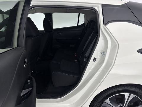 Nissan Leaf N-Connecta 40 kWh {SOH-93%} Aut. *HEATPUMP | ADAPTIVE-CRUISE | NAVI-FULLMAP | TOPVIEW | KEYLESS | BLINDSPOT |  DIGI-COCKPIT | HEATED-COMFORTSEATS | DAB | PRIVACYGLASS | ECC | FULL-LED | PDC | CARPLAY | 17"ALU*