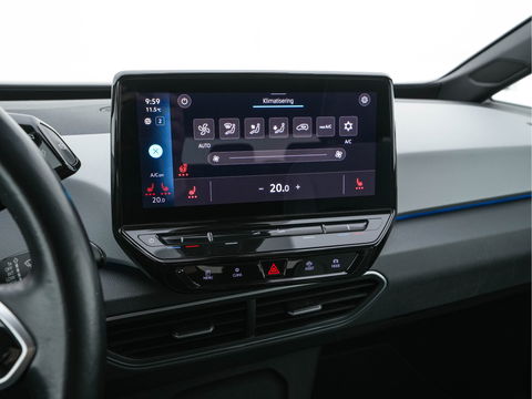 Volkswagen ID.3 Business 58 kWh [ 3-Fase-11kW ] {SOH-87%} (INCL-BTW)  *FULL-LED | AMBIENTLIGHT | KEYLESS | NAVI-FULLMAP | DAB | CARPLAY | CCS-FASTLOADER | CAMERA | HEATED-COMFORTSEATS | DAB+ | DIGI-COCKPIT | ECC | PRIVACYGLASS | PDC | 18''ALU*