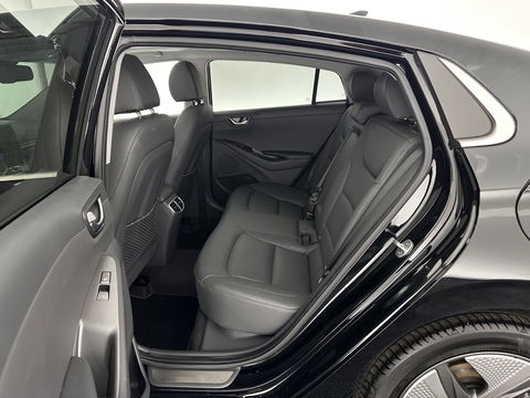 Hyundai IONIQ Premium EV 38 kWh {SOH-97%} (INCL-BTW) Aut *HEATPUMP | PANO | LEATHER | FULL-LED | ADAPTIVE-CRUISE | KEYLESS | NAVI-FULLMAP | DAB | CAMERA | MEMORY-PACK | DIGI-COCKPIT | HEATED/VENTILATED-SEATS | CCS- FASTLOADER | 16''A
