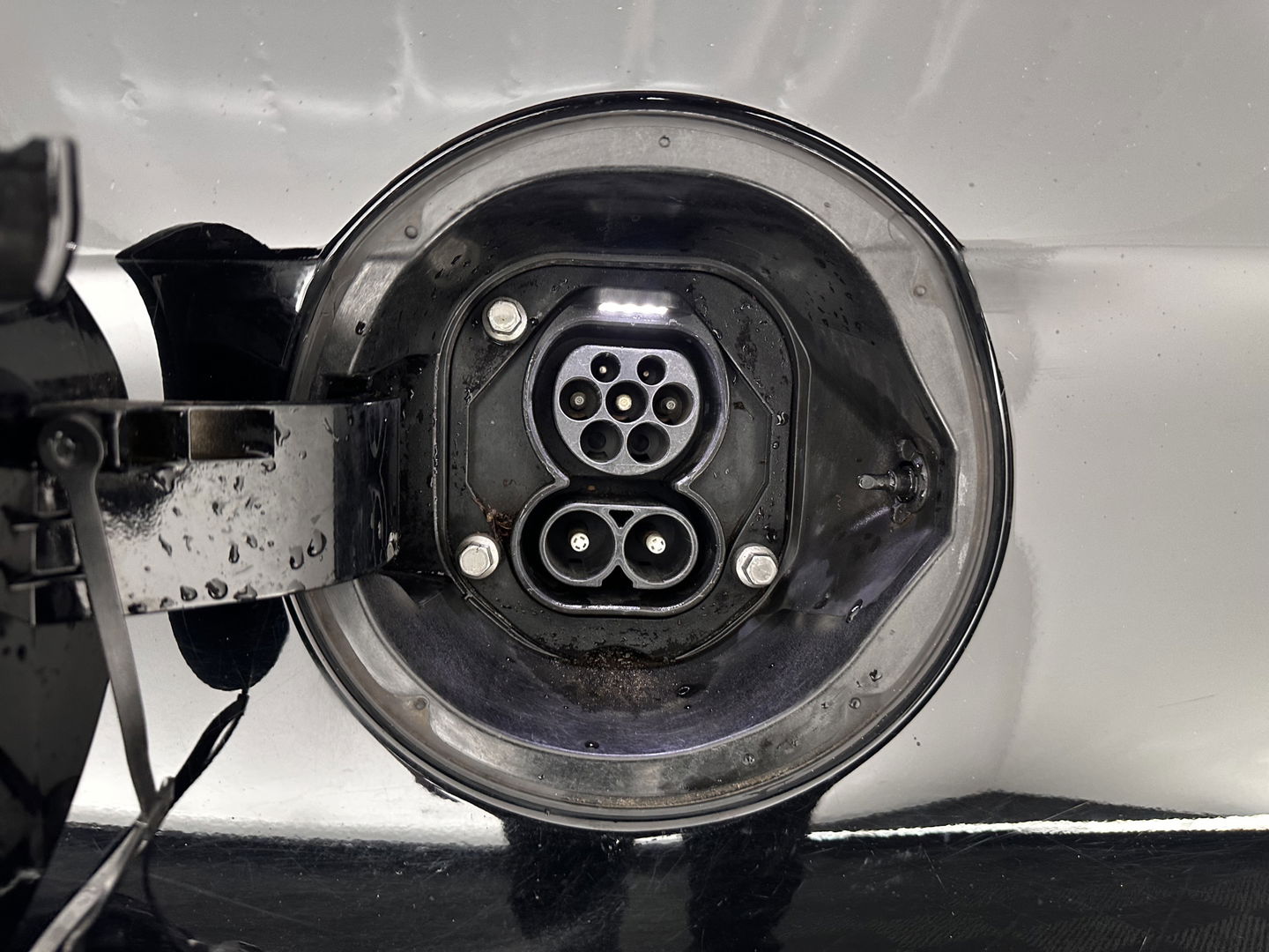 Hyundai IONIQ Premium EV 38 kWh {SOH-97%} (INCL-BTW) Aut *HEATPUMP | PANO | LEATHER | FULL-LED | ADAPTIVE-CRUISE | KEYLESS | NAVI-FULLMAP | DAB | CAMERA | MEMORY-PACK | DIGI-COCKPIT | HEATED/VENTILATED-SEATS | CCS- FASTLOADER | 16''A