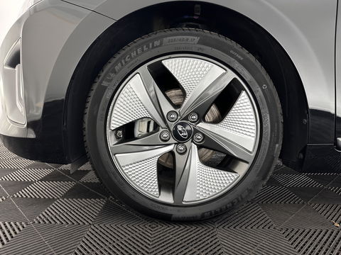 Hyundai IONIQ Premium EV 38 kWh {SOH-97%} (INCL-BTW) Aut *HEATPUMP | PANO | LEATHER | FULL-LED | ADAPTIVE-CRUISE | KEYLESS | NAVI-FULLMAP | DAB | CAMERA | MEMORY-PACK | DIGI-COCKPIT | HEATED/VENTILATED-SEATS | CCS- FASTLOADER | 16''A