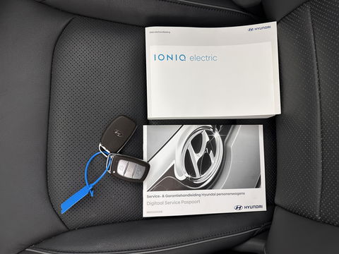 Hyundai IONIQ Premium EV 38 kWh {SOH-97%} (INCL-BTW) Aut *HEATPUMP | PANO | LEATHER | FULL-LED | ADAPTIVE-CRUISE | KEYLESS | NAVI-FULLMAP | DAB | CAMERA | MEMORY-PACK | DIGI-COCKPIT | HEATED/VENTILATED-SEATS | CCS- FASTLOADER | 16''A