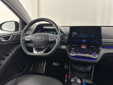 Hyundai IONIQ Premium EV 38 kWh {SOH-97%} (INCL-BTW) Aut *HEATPUMP | PANO | LEATHER | FULL-LED | ADAPTIVE-CRUISE | KEYLESS | NAVI-FULLMAP | DAB | CAMERA | MEMORY-PACK | DIGI-COCKPIT | HEATED/VENTILATED-SEATS | CCS- FASTLOADER | 16''A