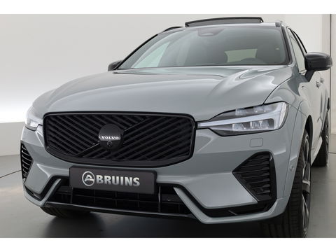 Volvo XC60 2.0 T8 Plug-in hybrid AWD Ultra Black Edition | Luchtvering | 22 inch | Trekhaak | Pano | Blis | Pilot assist |