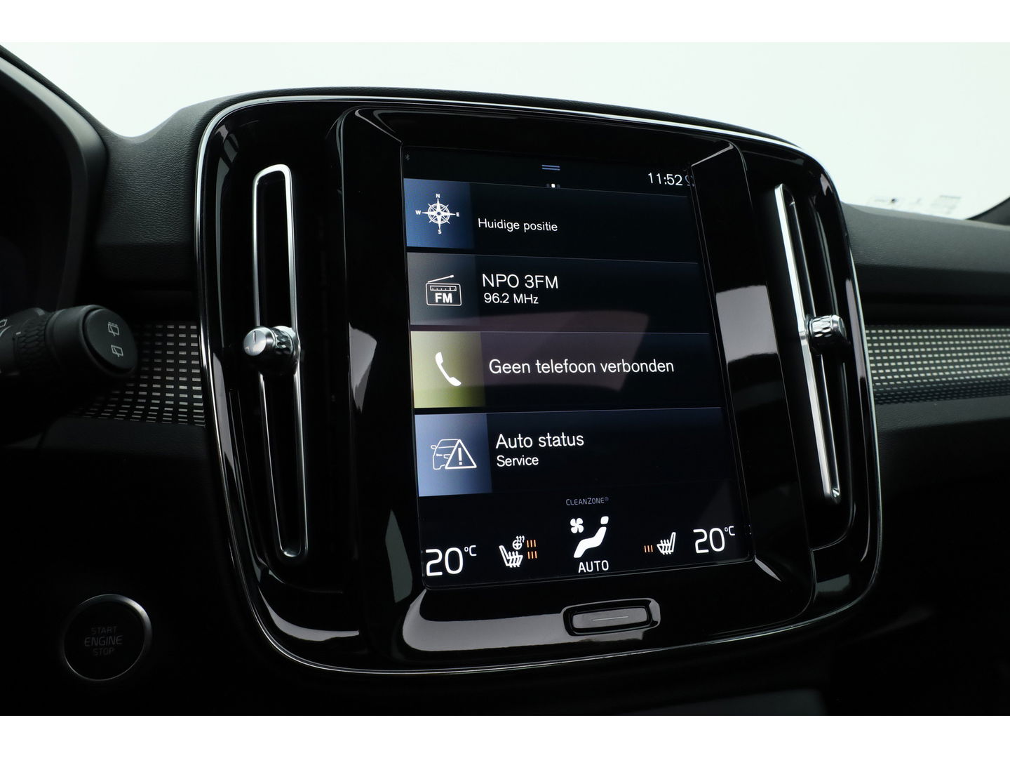 Volvo XC40 1.5 T5 Recharge R-Design | Pano | H&K audio | Trekhaak | Elek bes.Stoel | Stoel & stuurverwarming |