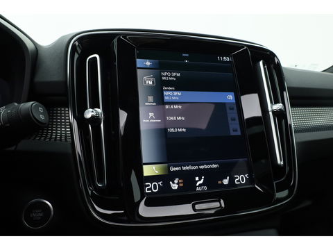 Volvo XC40 1.5 T5 Recharge R-Design | Pano | H&K audio | Trekhaak | Elek bes.Stoel | Stoel & stuurverwarming |