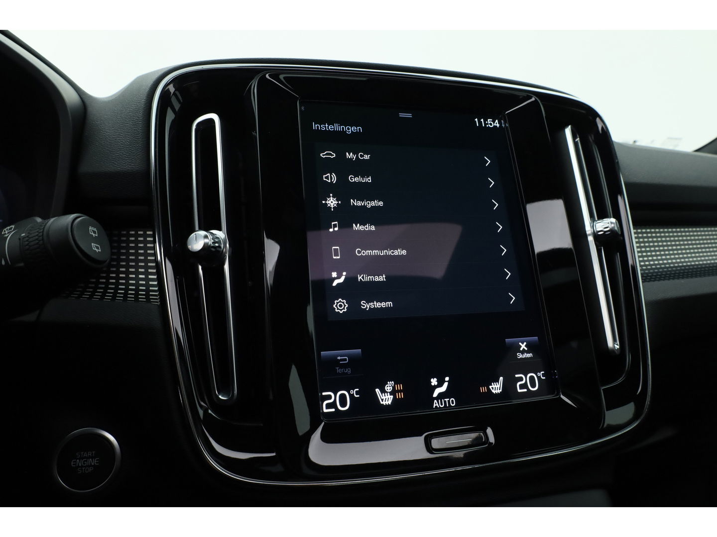 Volvo XC40 1.5 T5 Recharge R-Design | Pano | H&K audio | Trekhaak | Elek bes.Stoel | Stoel & stuurverwarming |