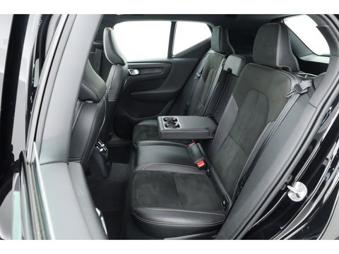 Volvo XC40 1.5 T5 Recharge R-Design | Pano | H&K audio | Trekhaak | Elek bes.Stoel | Stoel & stuurverwarming |