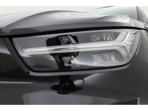 Volvo XC40 1.5 T5 Recharge R-Design | Pano | H&K audio | Trekhaak | Elek bes.Stoel | Stoel & stuurverwarming |