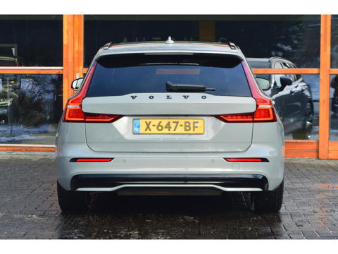 Volvo V60 T6 Hybride AWD Plus Dark | Panoramadak | Harman/Kardon | Stoel + Stuur Verwarmd | Pilot-Assist | Apple CarPlay |