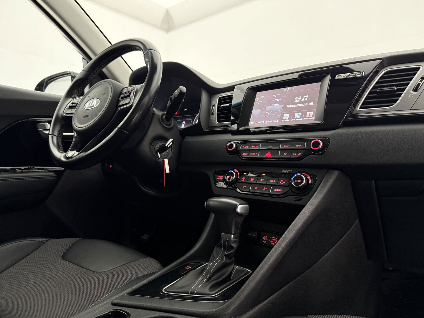 Kia Niro 1.6 GDi Hybrid | Clima | Cruise | Camera | Navi | Carplay | Parkeersens. | NAP