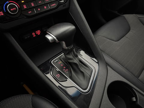 Kia Niro 1.6 GDi Hybrid | Clima | Cruise | Camera | Navi | Carplay | Parkeersens. | NAP