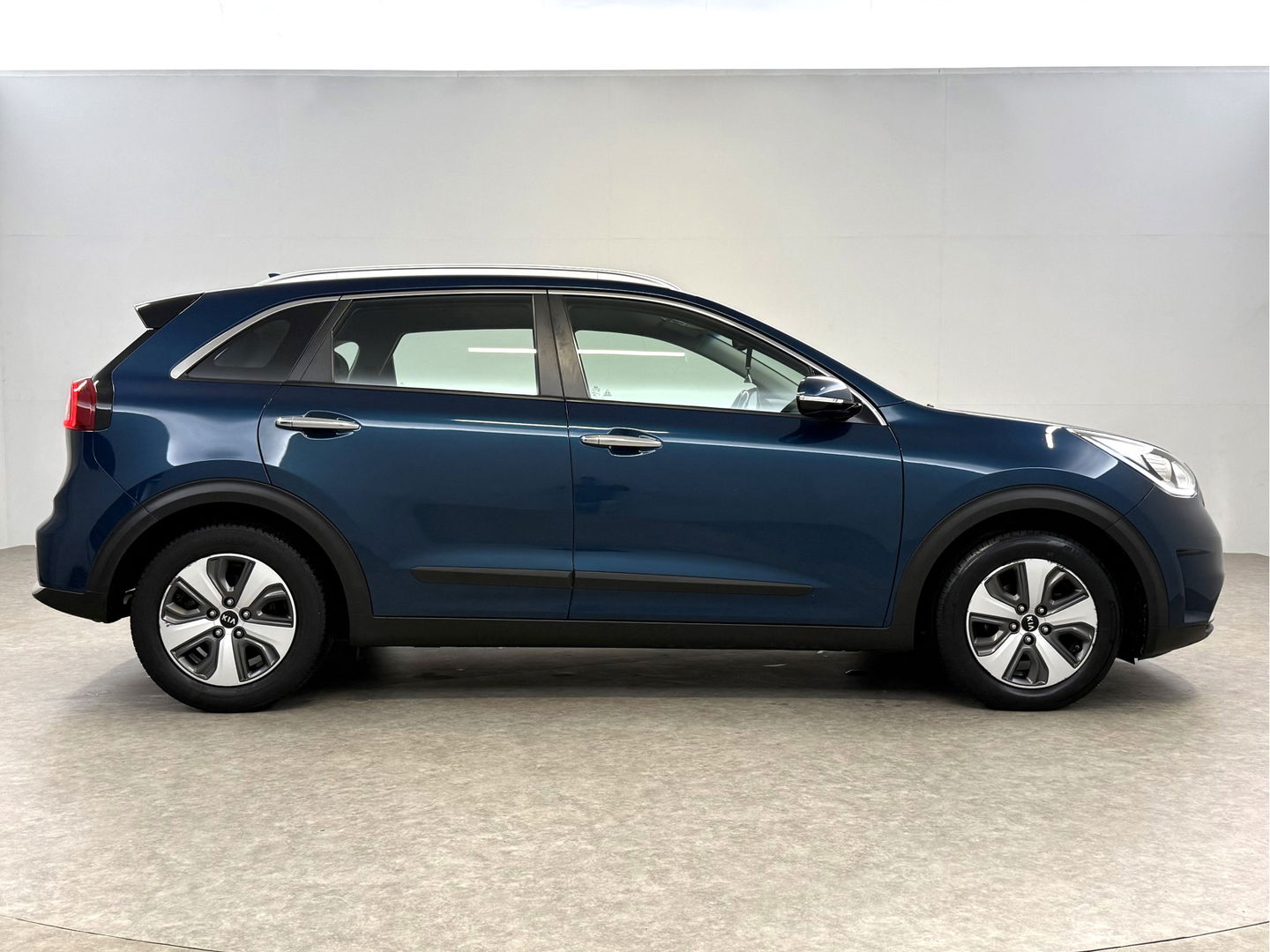 Kia Niro 1.6 GDi Hybrid | Clima | Cruise | Camera | Navi | Carplay | Parkeersens. | NAP