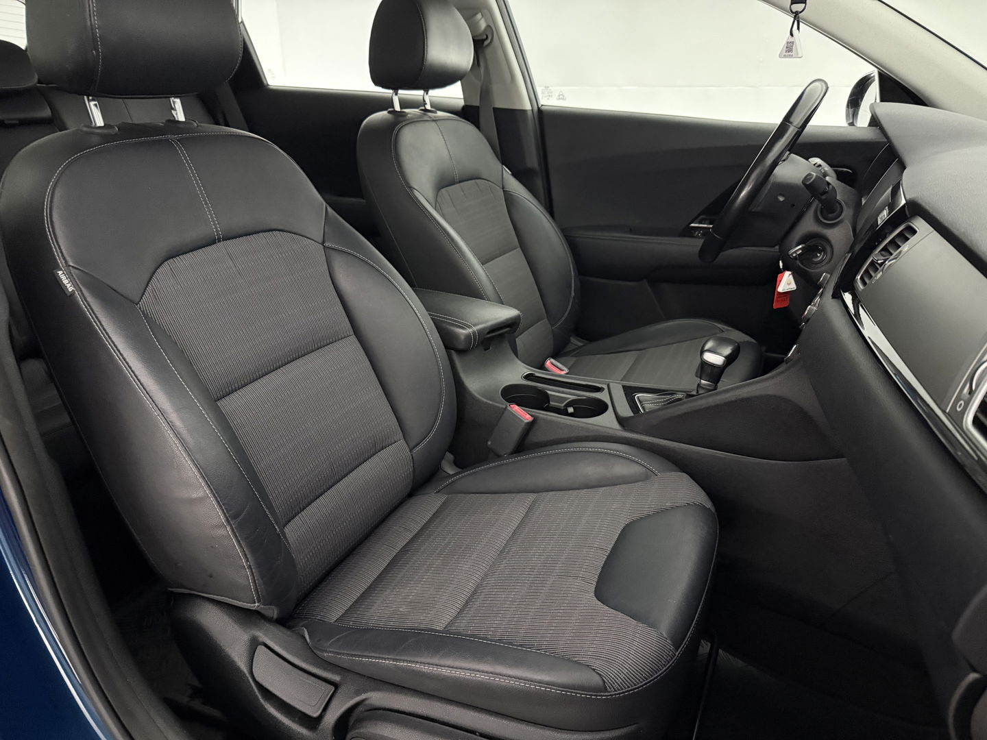 Kia Niro 1.6 GDi Hybrid | Clima | Cruise | Camera | Navi | Carplay | Parkeersens. | NAP